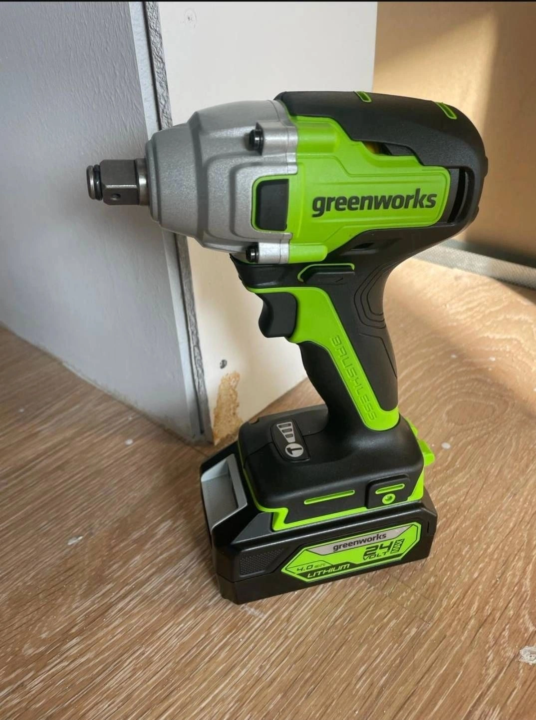 Гайковерт Аккумуляторный Greenworks 400нМ — аренда в Миассе